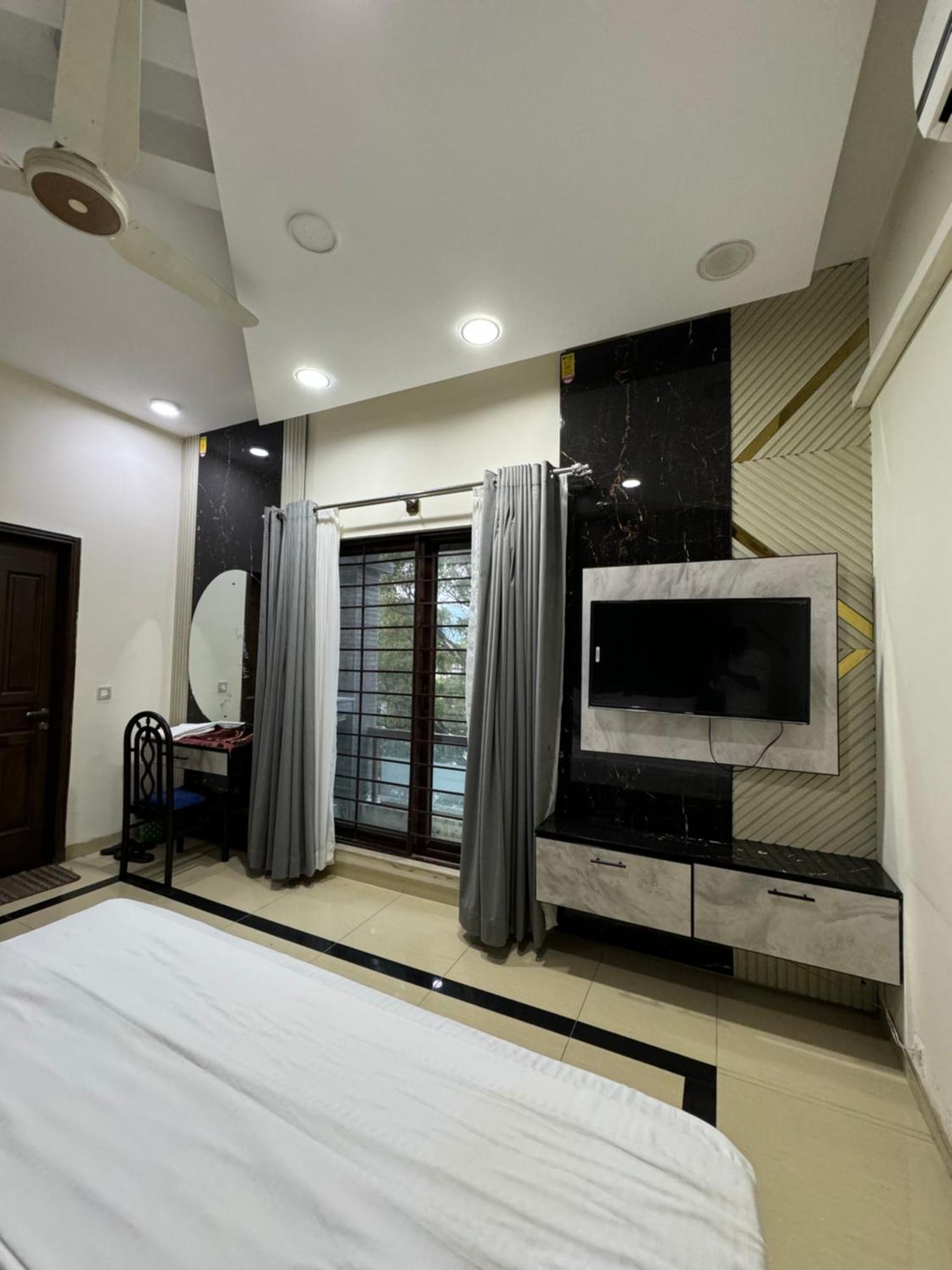 Rose Valet Guest House اسلام اباد المظهر الخارجي الصورة