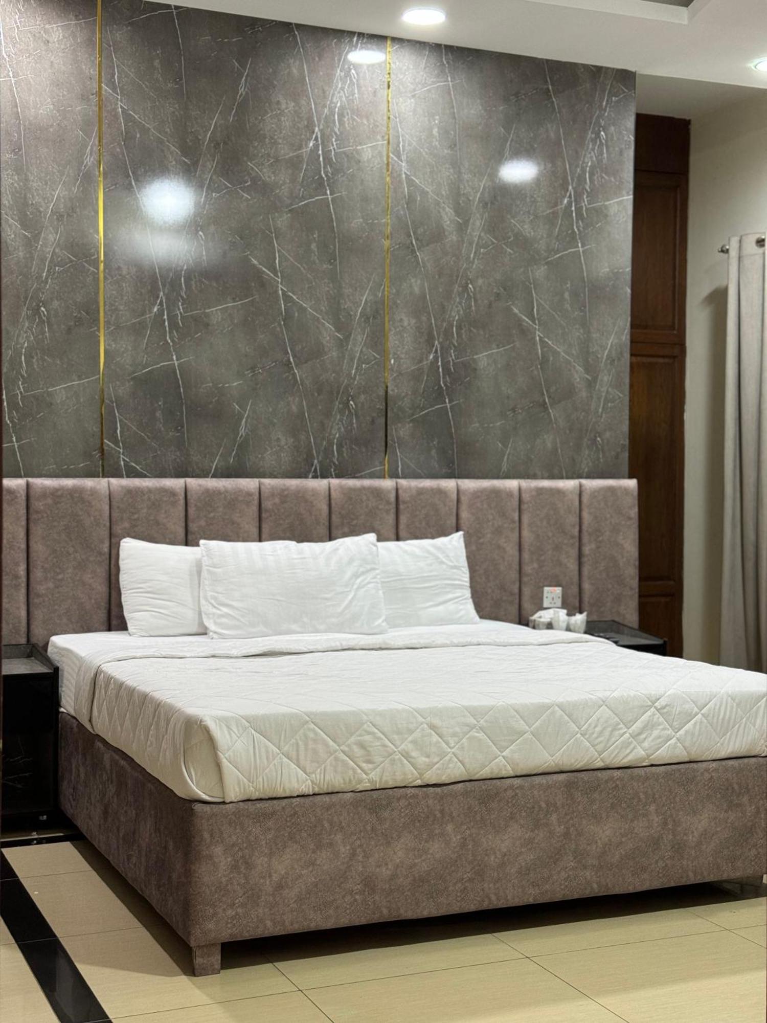 Rose Valet Guest House اسلام اباد المظهر الخارجي الصورة